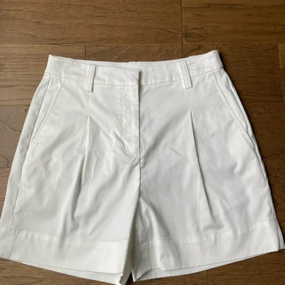 Brooks Brothers White Pleated High Waisted Women's Shorts-Size 2 - Picture 1 of 6
